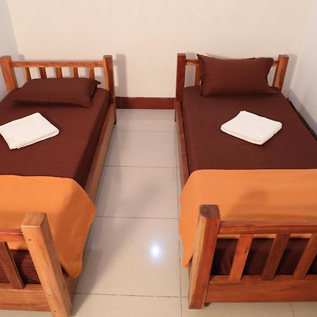 Manora Residency Hotel Пондичери Екстериор снимка