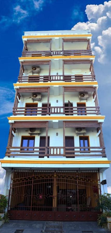 Manora Residency Hotel Пондичери Екстериор снимка
