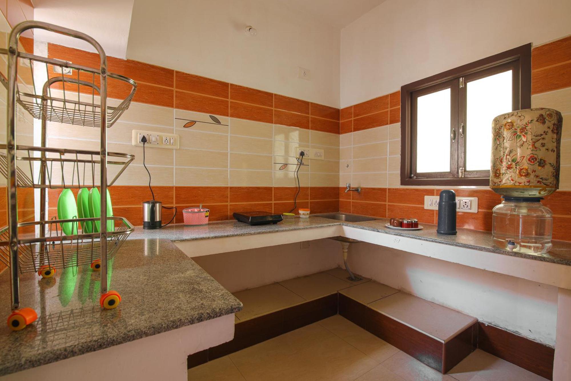 Manora Residency Hotel Пондичери Екстериор снимка
