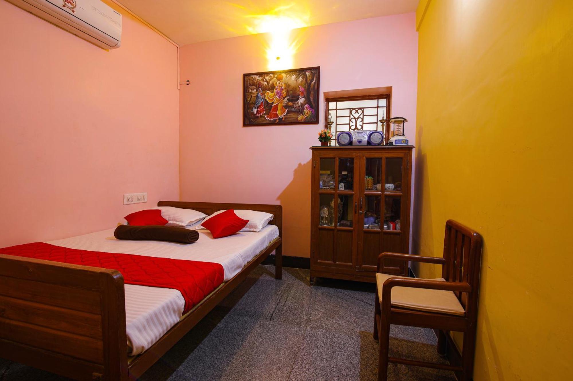 Manora Residency Hotel Пондичери Екстериор снимка