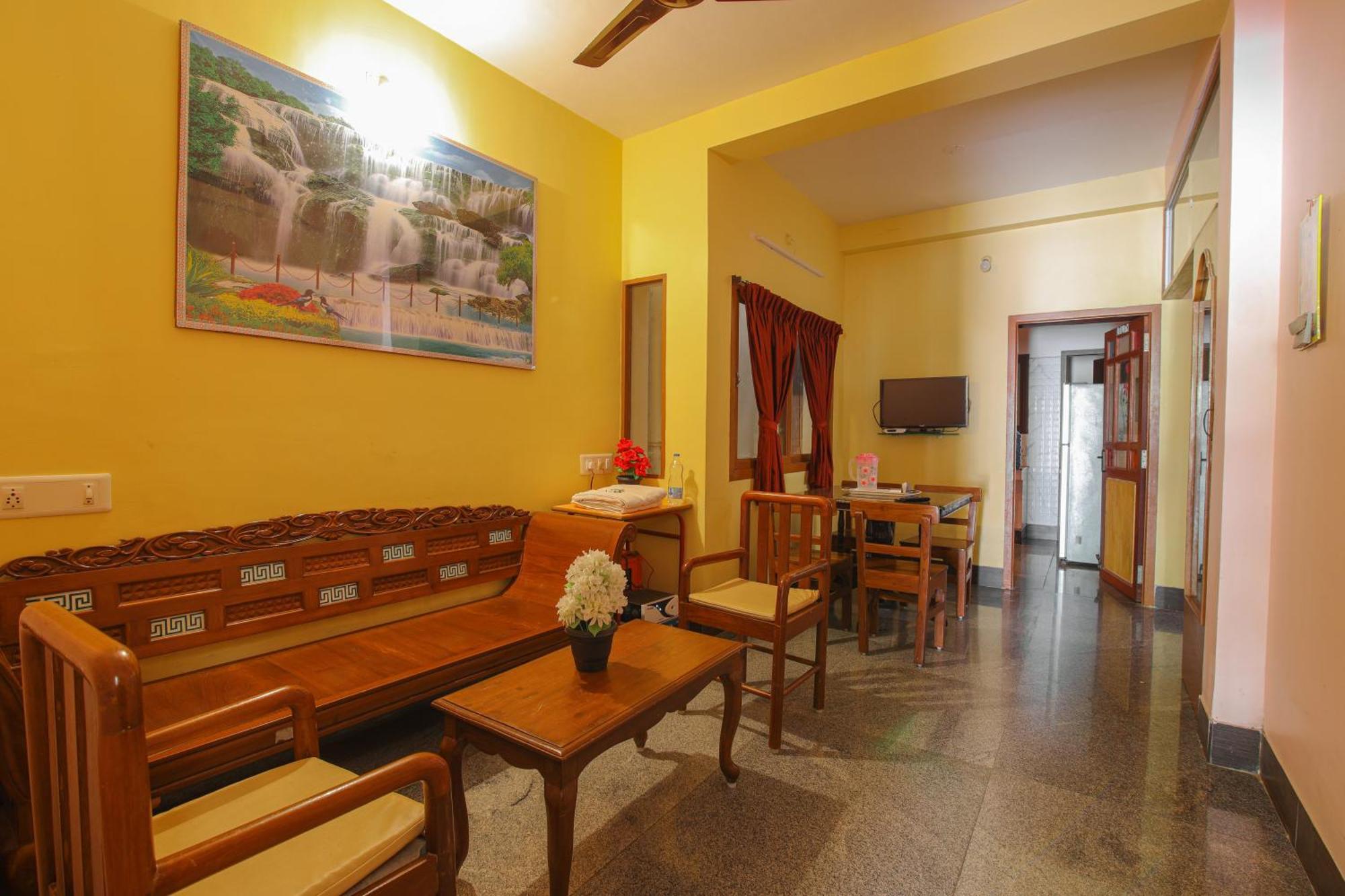 Manora Residency Hotel Пондичери Екстериор снимка